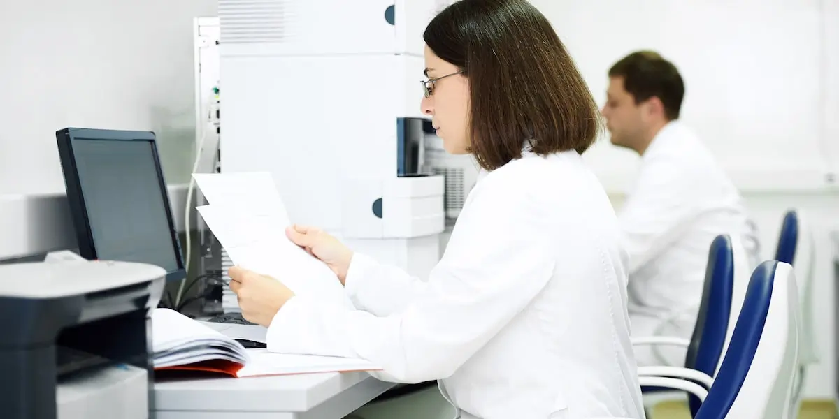 Healthcare data analyst working with big data