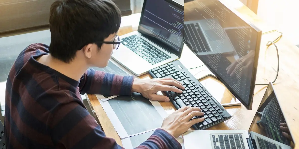 data engineer programming Data engineer working with programming languages