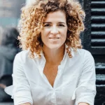 Headshot of CareerFoundry contributor Sarah Doody.